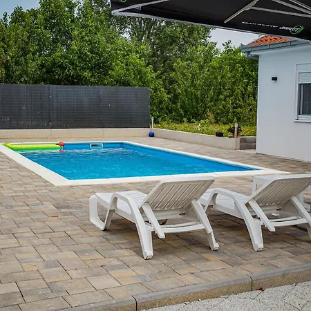 Kuca Za Odmor Rotimlja